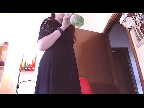 ❤️ Un escravo sumiso que adora as bragas sucias e deliciosas vese obrigado a masturbarse despois de ver este vídeo! ❌ Super porno en % gl.pornovore.ru % ☑